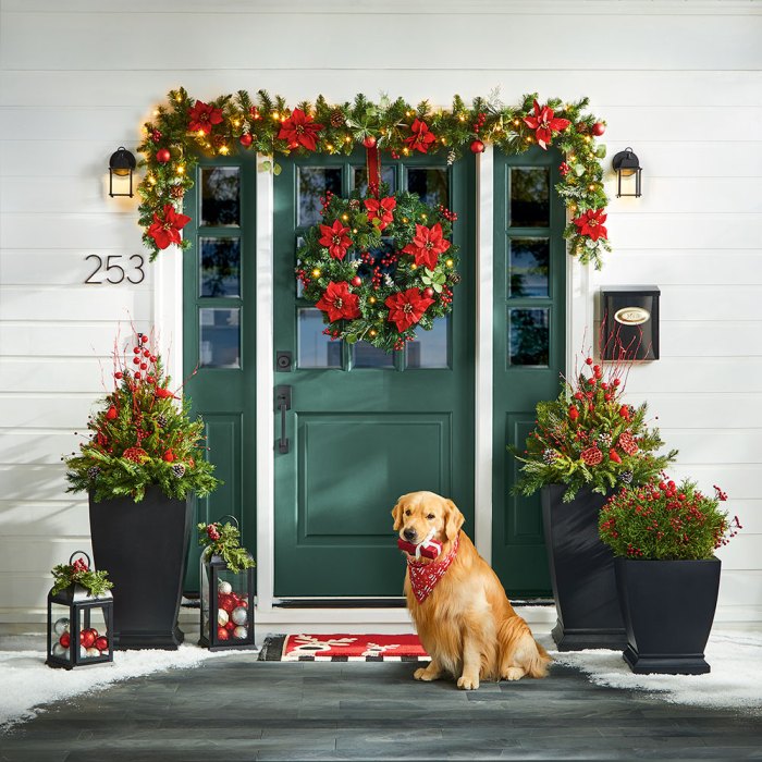 Christmas decor front porch